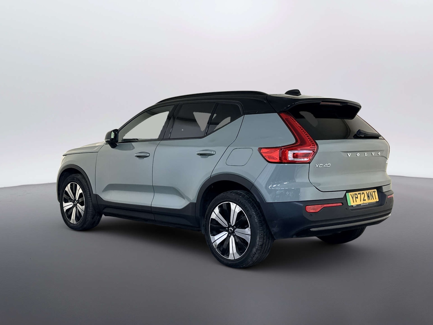 Used Volvo XC40 2022 for sale - 77945440: Photo 8