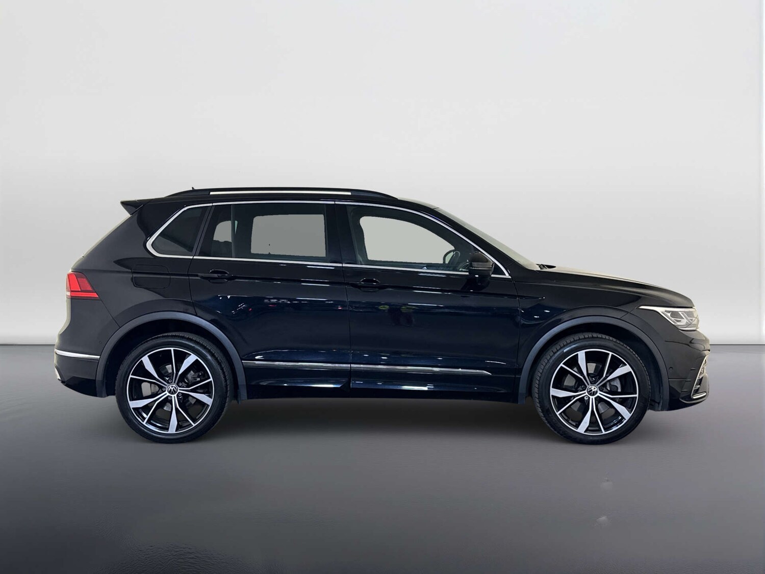 Used Volkswagen Tiguan 2023 for sale - 78196831: Photo 11