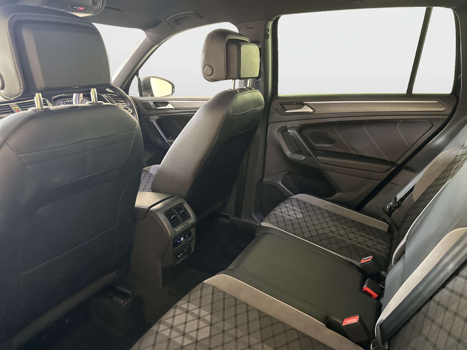 Used Volkswagen Tiguan 2023 for sale - 78196831: Photo 14