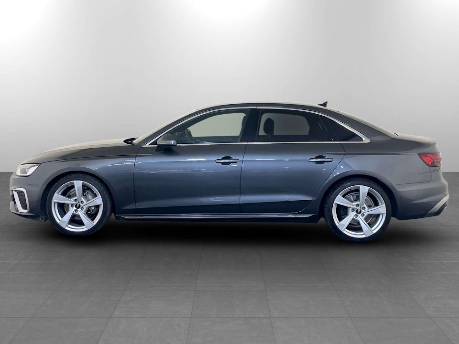 Used Audi A4 2022 for sale - 77185515: Photo 7