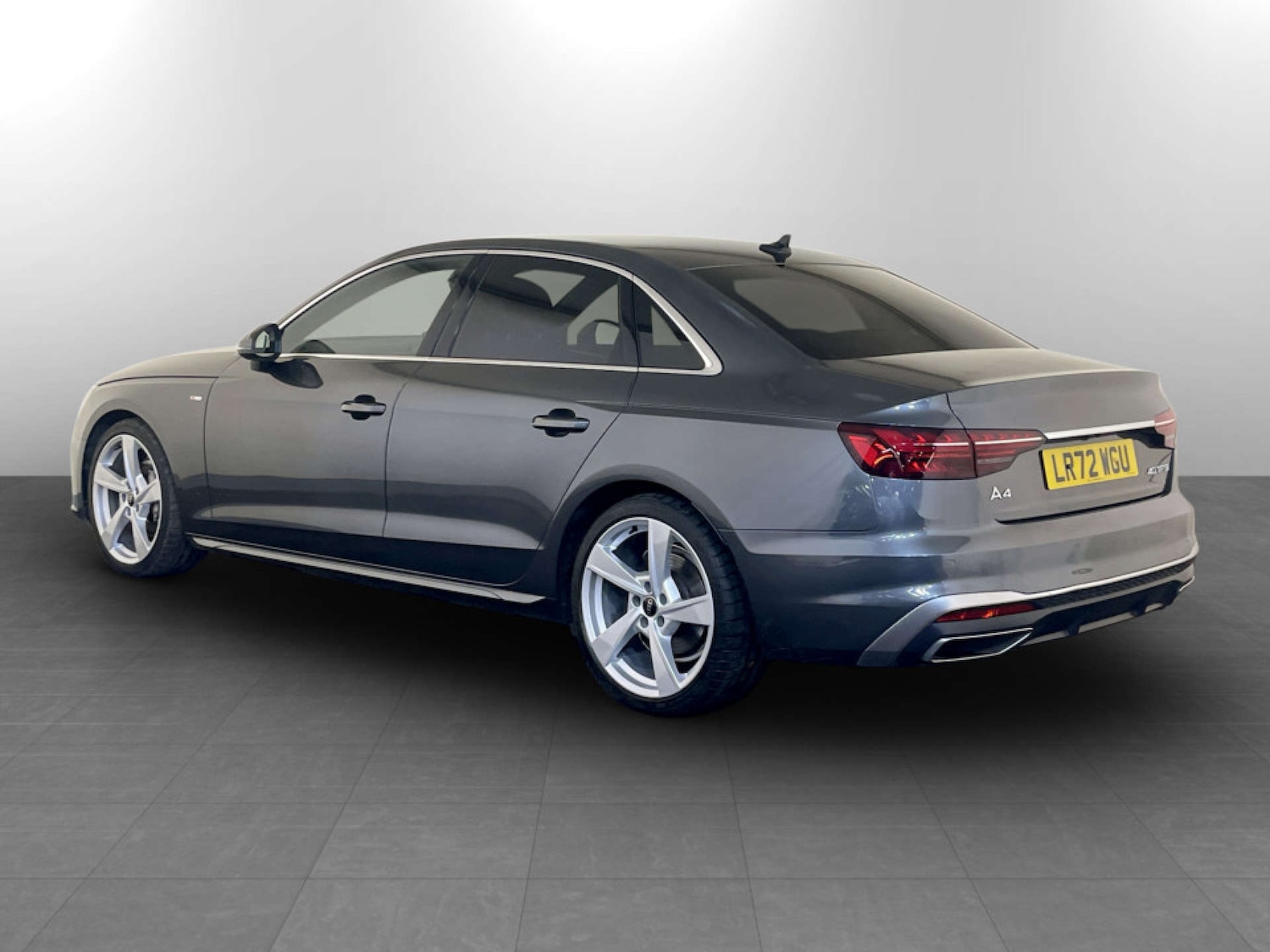 Used Audi A4 2022 for sale - 77185515: Photo 8