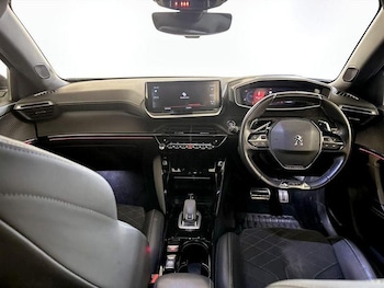 Used Peugeot 2008 2021 for sale - 76568682: Photo