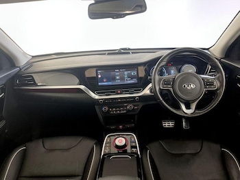 Used Kia Niro 2021 for sale - 76329677: Photo 3