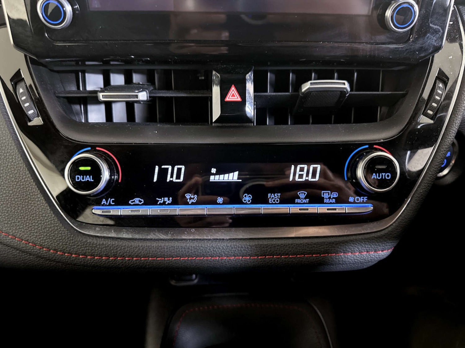 Used Toyota Corolla 2019 for sale - 77326092: Photo 26