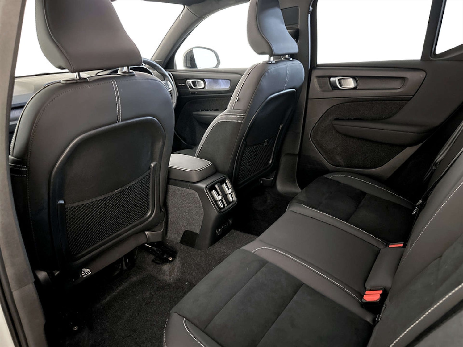 Used Volvo XC40 2023 for sale - 77185682: Photo 14