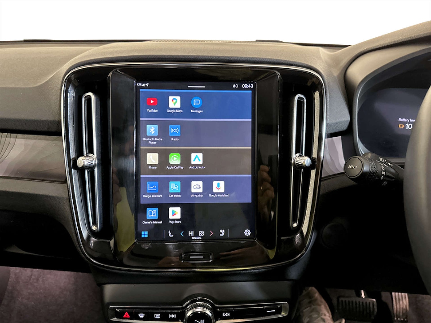 Used Volvo XC40 2023 for sale - 77185682: Photo 25