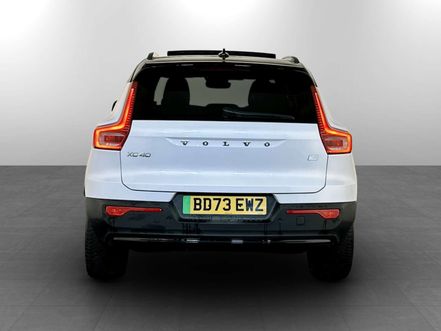 Used Volvo XC40 2023 for sale - 77185682: Photo 9