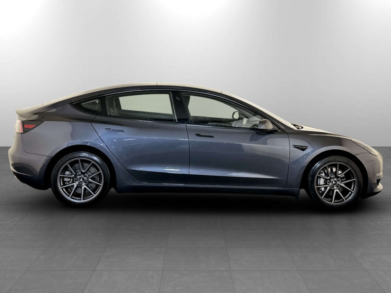 Used Tesla Model 3 2021 for sale - 77470026: Photo 11