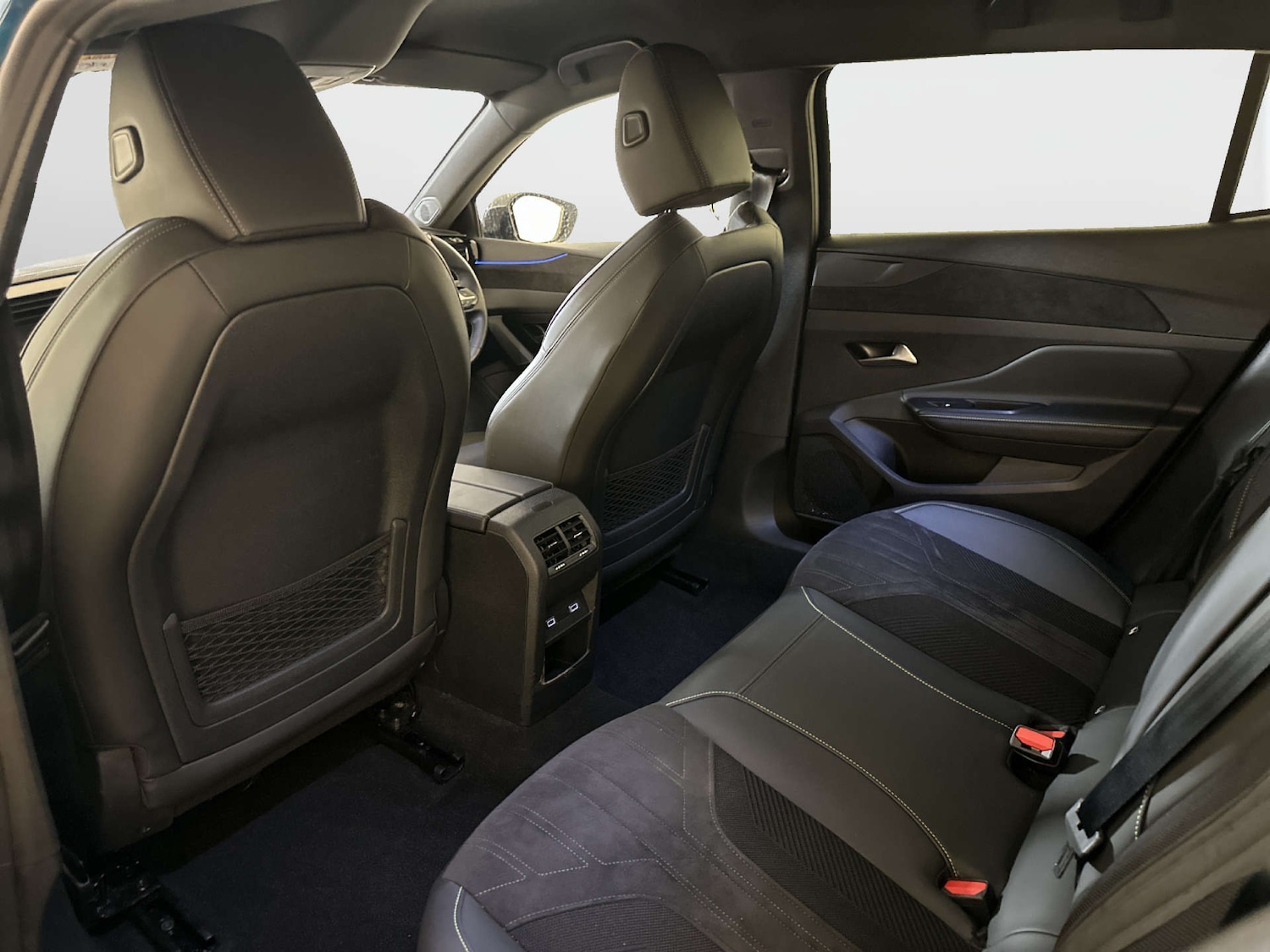 Used Peugeot 408 2023 for sale - 77998548: Photo 14