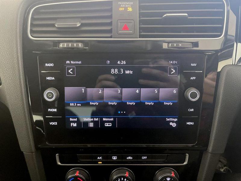 Used Volkswagen Golf 2018 for sale - 76355624: Photo 23