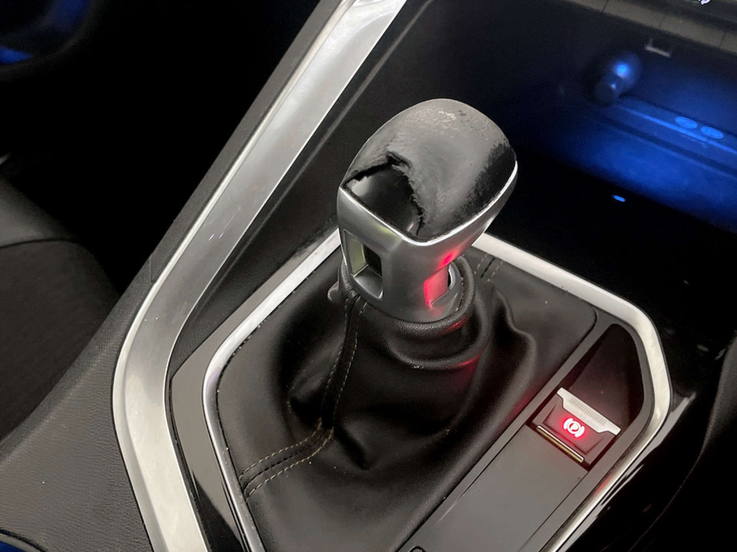 Used Peugeot 3008 2018 for sale - 77224813: Photo 23