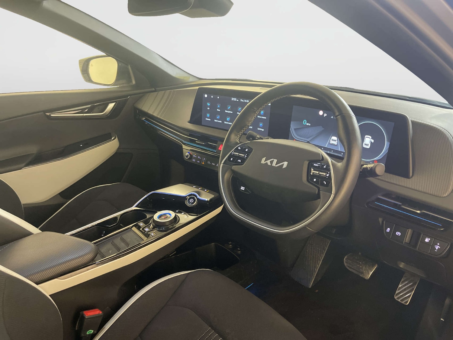 Used Kia EV6 2023 for sale - 77961730: Photo 15