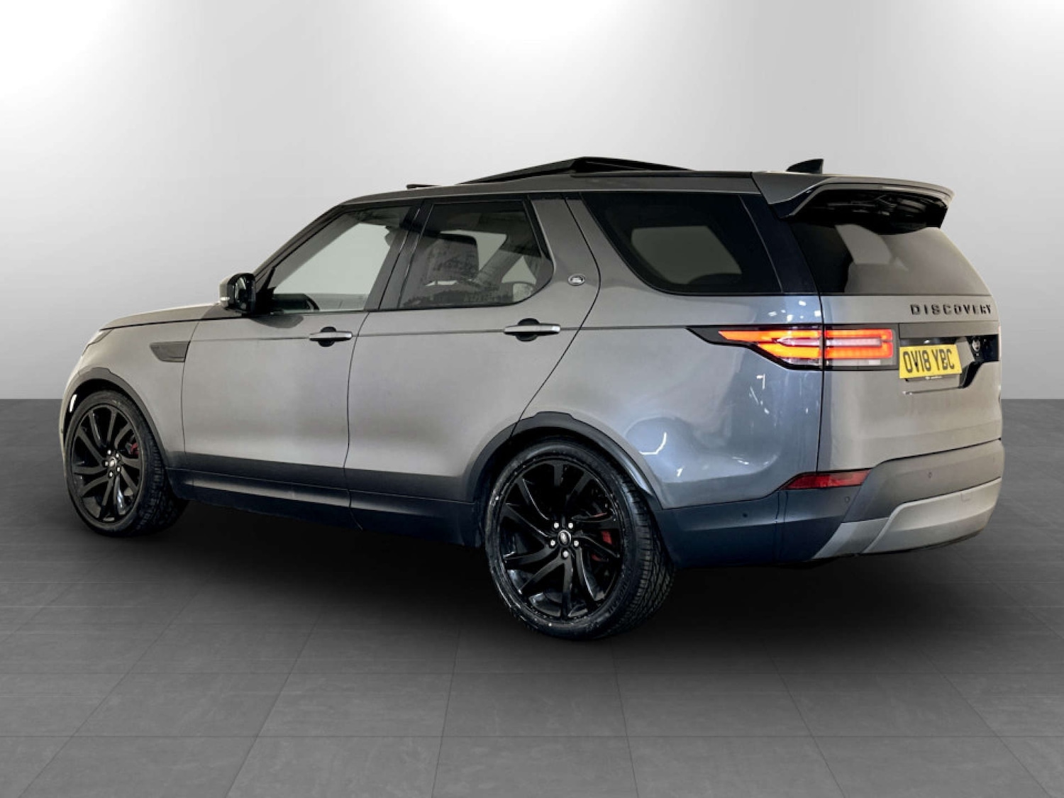 Used Land Rover Discovery 2018 for sale - 77185662: Photo 8