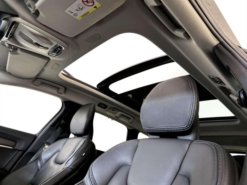Used Volvo V90 Cross Country 2020 for sale - 77106483: Photo 14