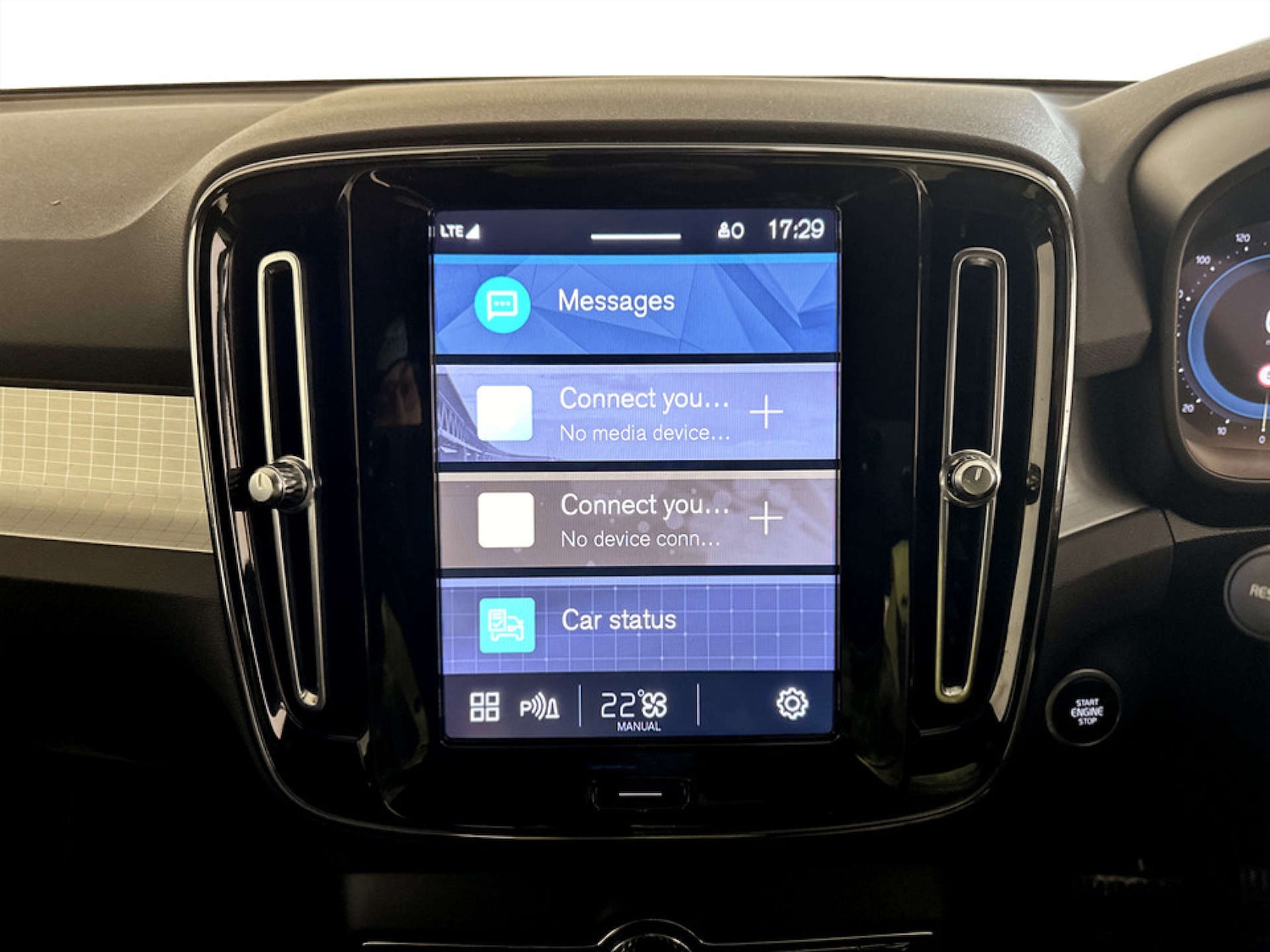 Used Volvo XC40 2022 for sale - 77283227: Photo 21