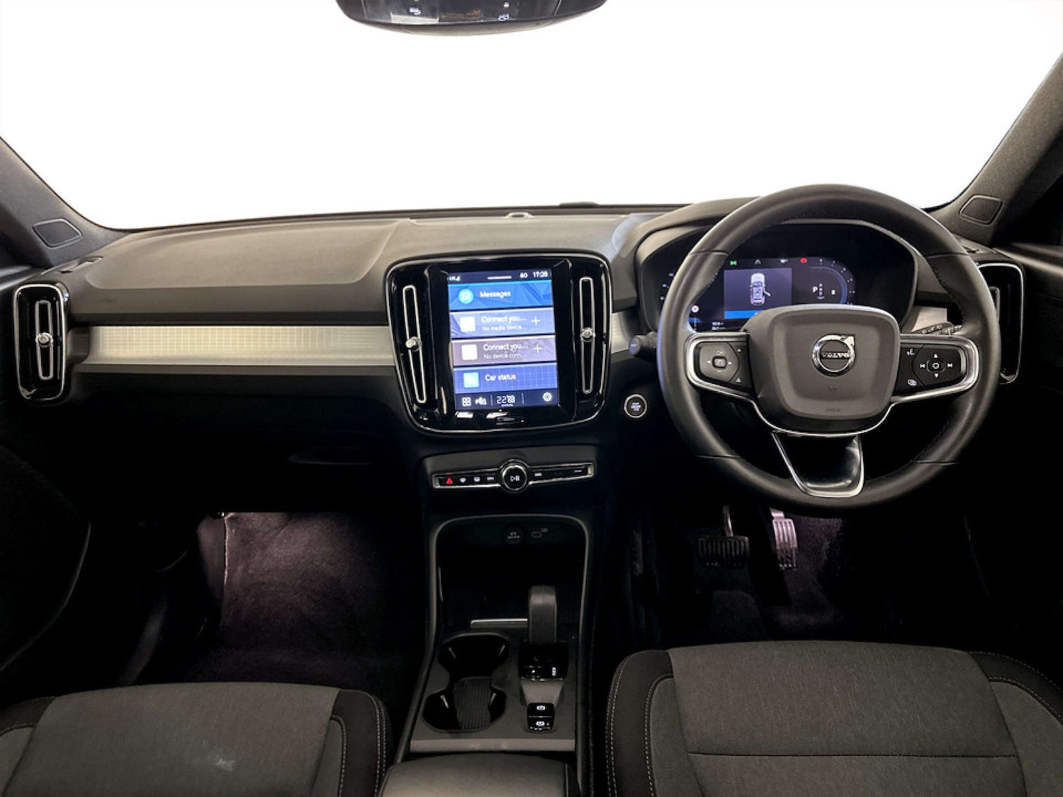 Used Volvo XC40 2022 for sale - 77283227: Photo 3