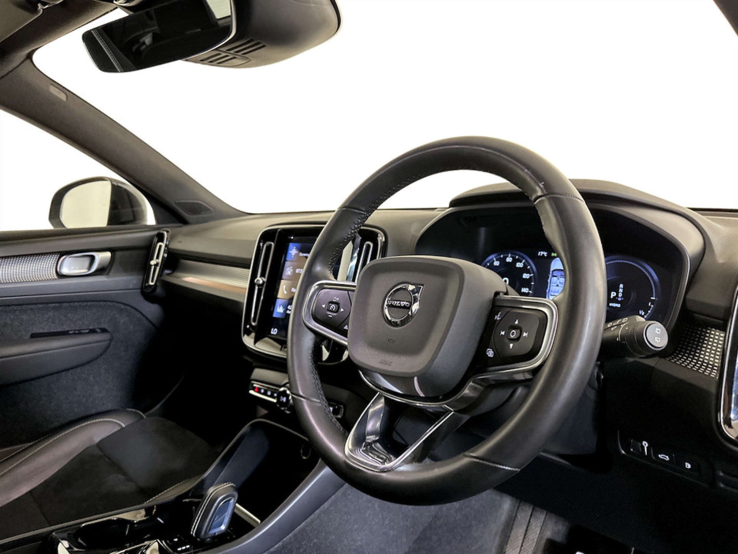 Used Volvo XC40 2021 for sale - 77675383: Photo 15