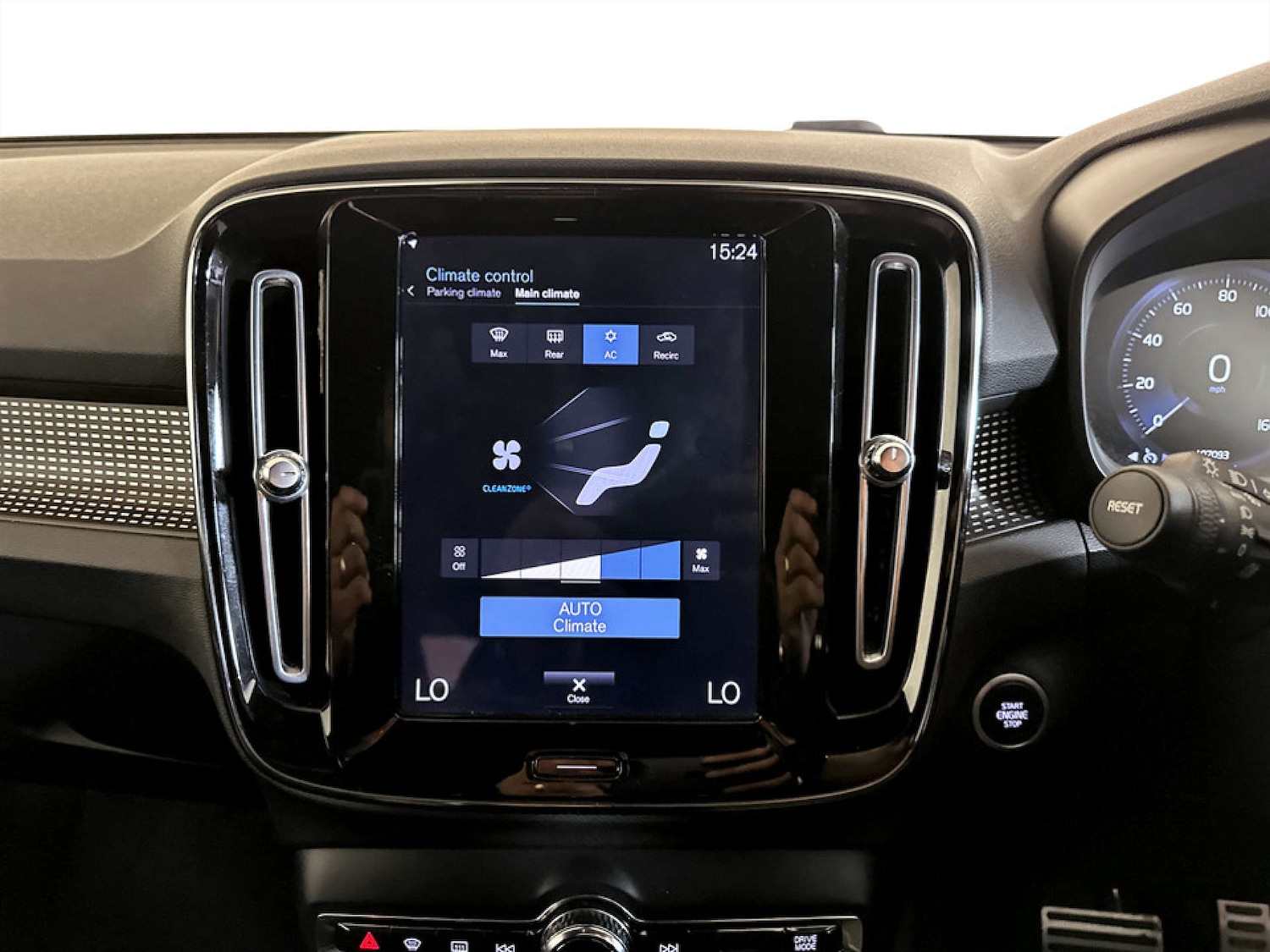 Used Volvo XC40 2021 for sale - 77675383: Photo 21