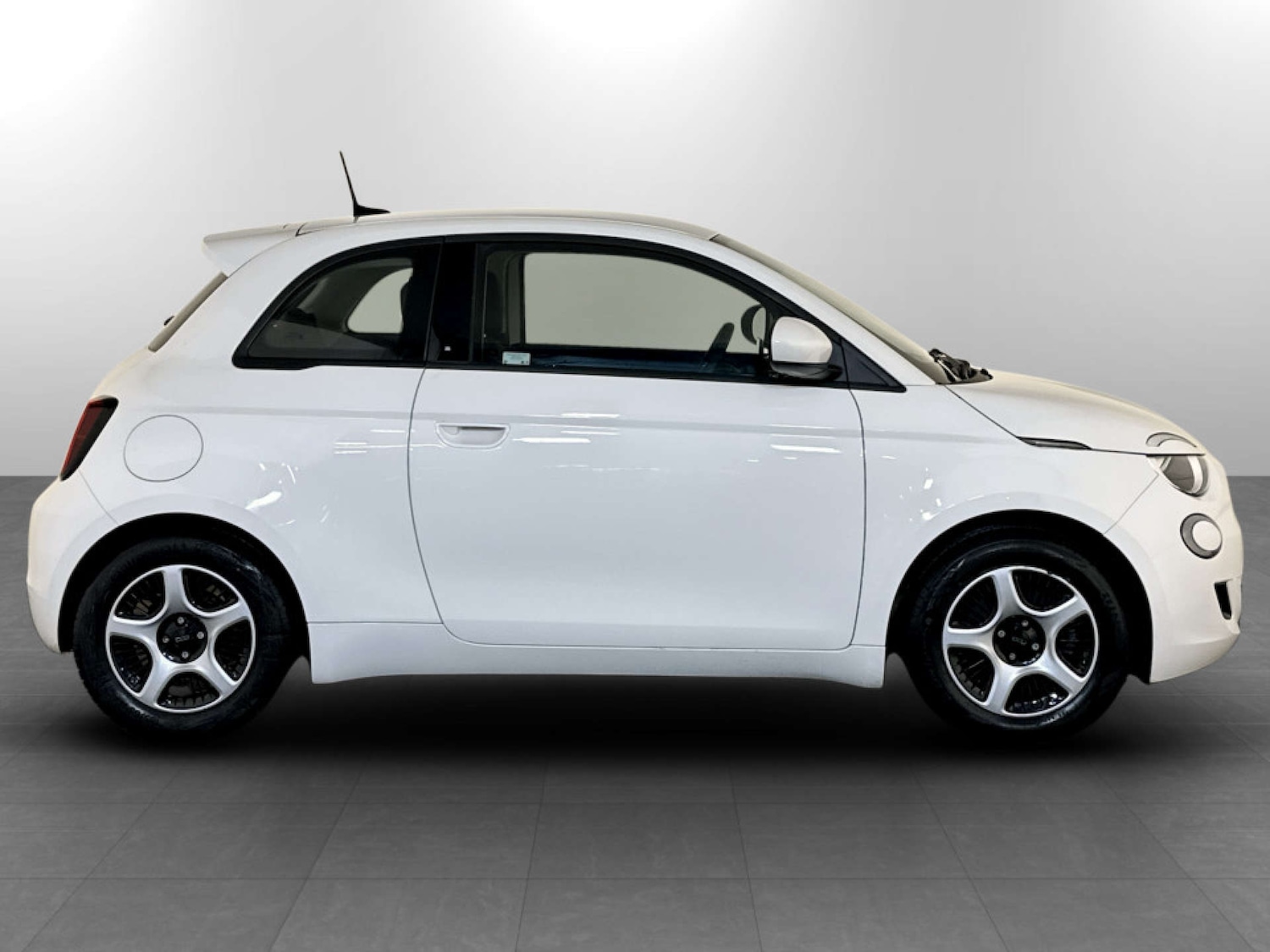 Used Fiat 500e 2021 for sale - 77185595: Photo 11