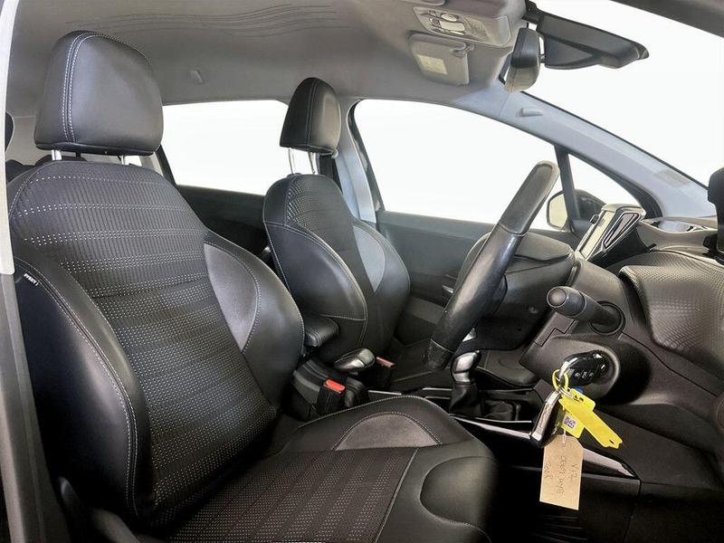 Used Peugeot 2008 2019 for sale - 76067559: Photo 13