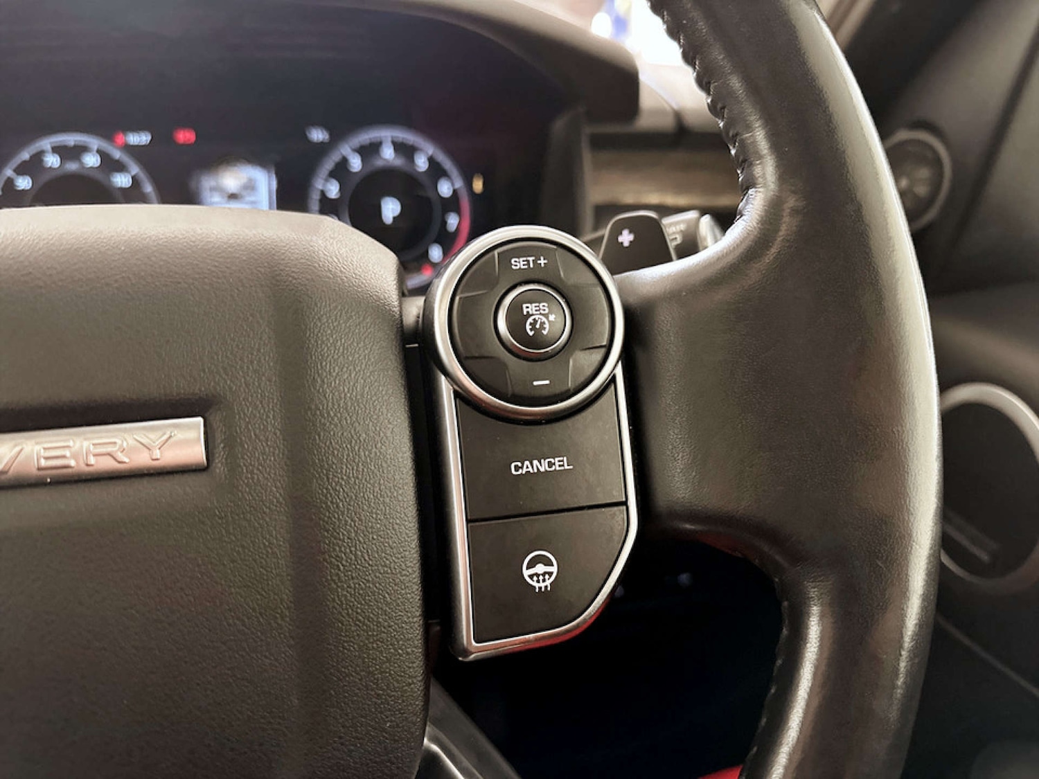 Used Land Rover Discovery 2018 for sale - 77717784: Photo 21