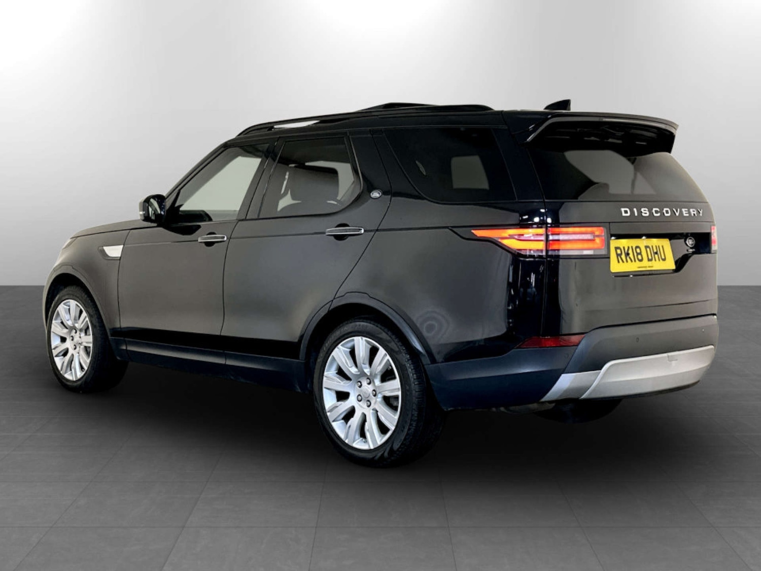 Used Land Rover Discovery 2018 for sale - 77717784: Photo 8