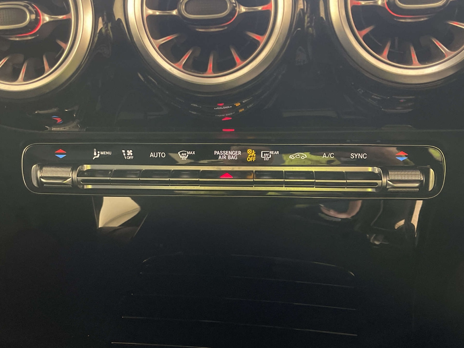 Used Mercedes-Benz CLA 2023 for sale - 78030928: Photo 26