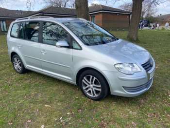Used Volkswagen Touran 2009 for sale - 74141795: Photo
