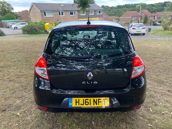 Used Renault Clio 2011 for sale - 75639108: Photo