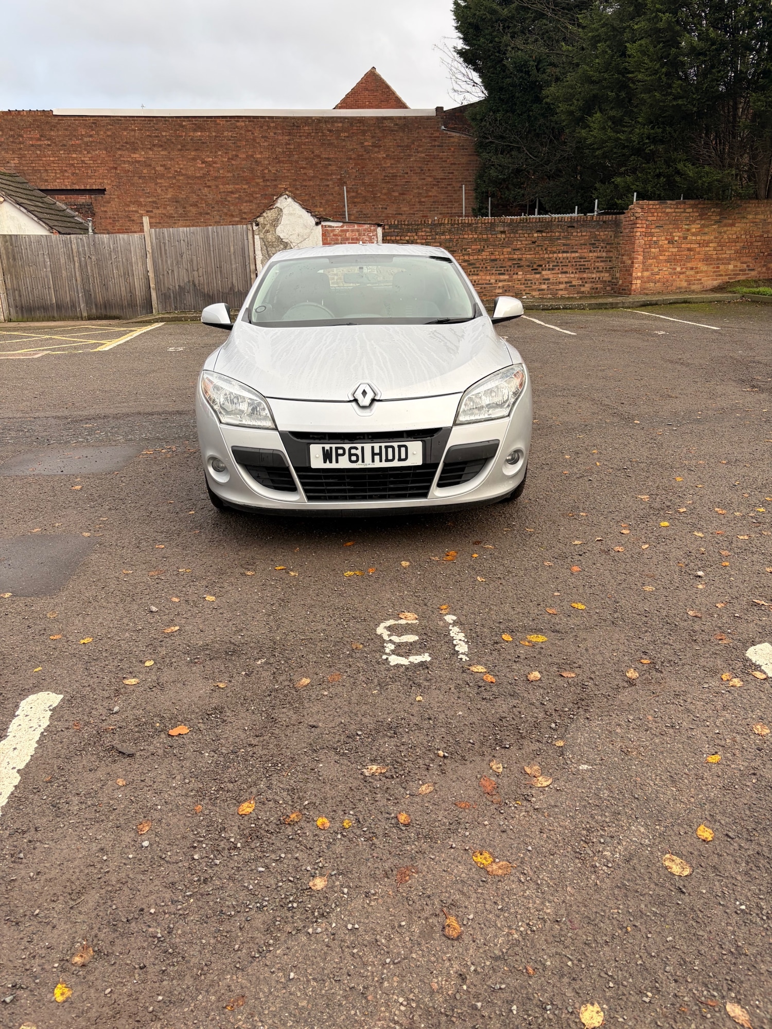 Used Renault Megane 2011 for sale - 76905486: Photo 2