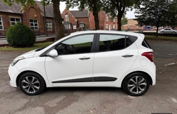 Used Hyundai i10 2016 for sale - 75537279: Photo 4