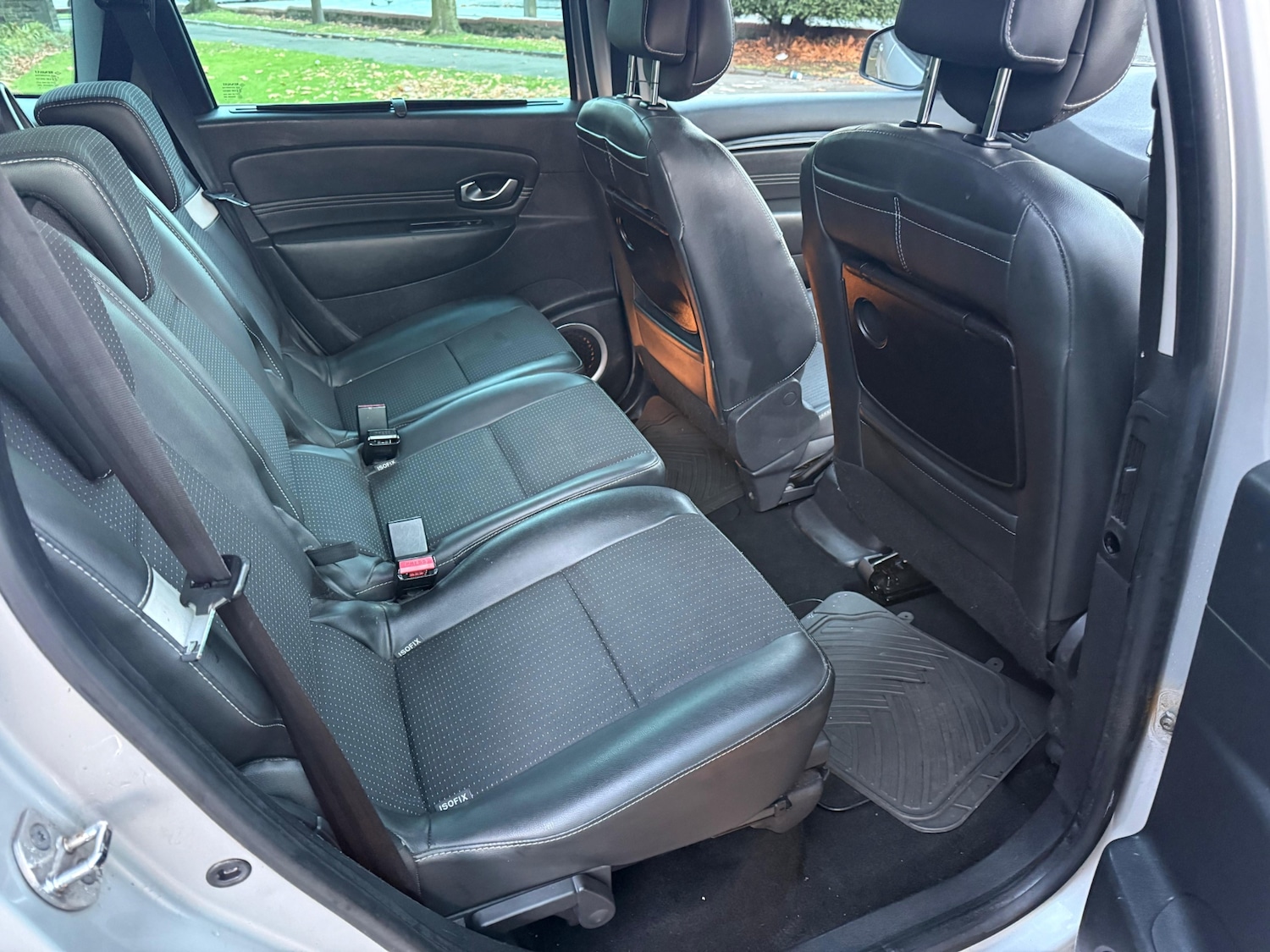 Used Renault Grand Scenic 2011 for sale - 76694648: Photo 11