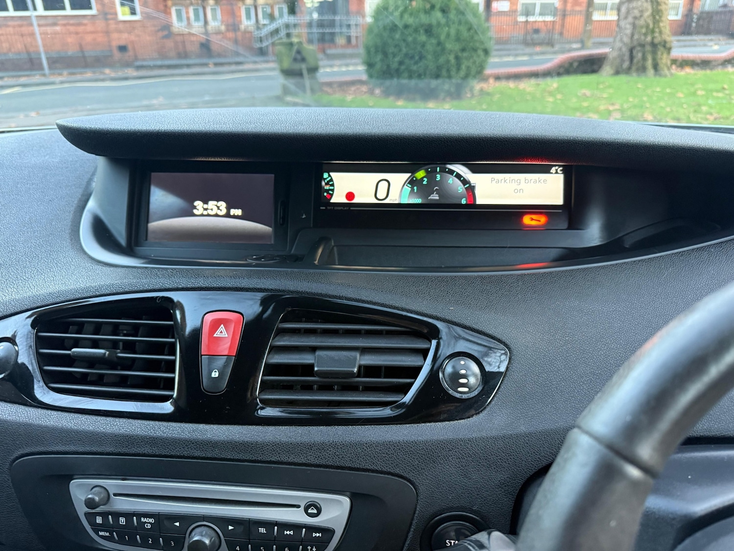 Used Renault Grand Scenic 2011 for sale - 76694648: Photo 13