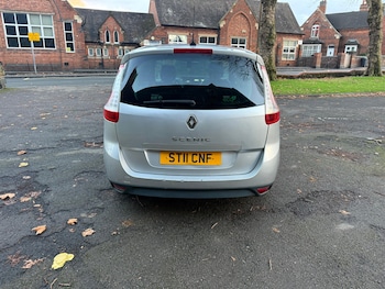 Used Renault Grand Scenic 2011 for sale - 76694648: Photo