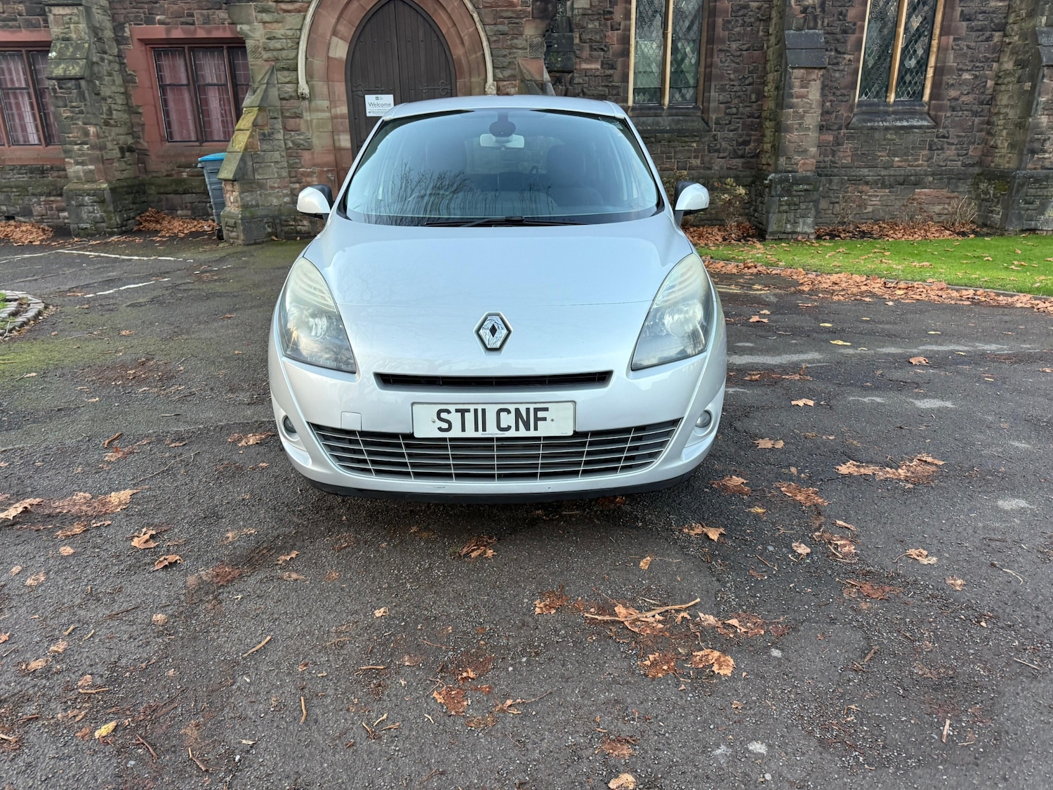 Used Renault Grand Scenic 2011 for sale - 76694648: Photo 8