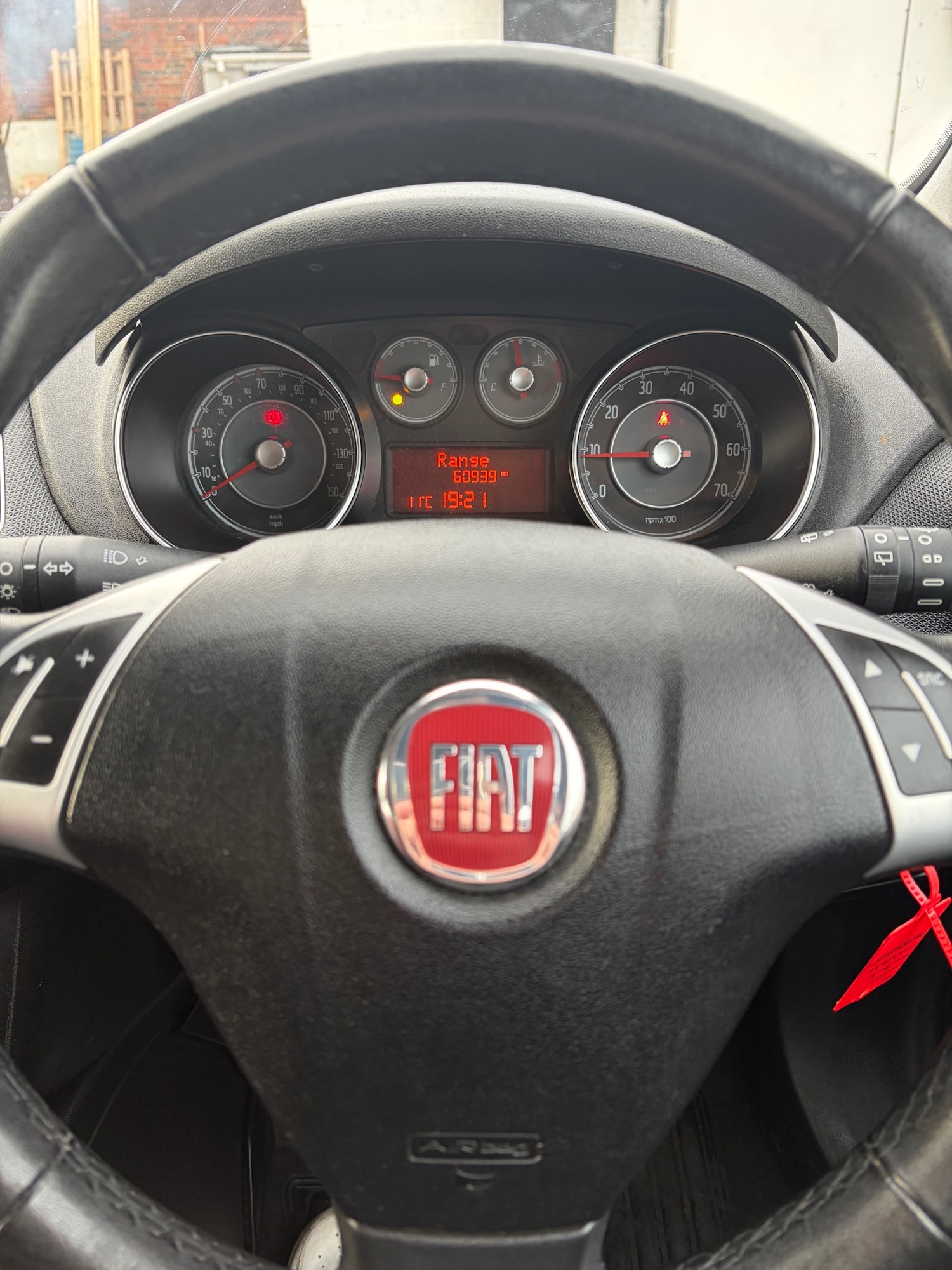 Used Fiat Punto 2012 for sale - 76905119: Photo 10