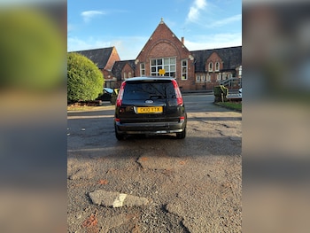 Used Ford C-Max 2010 for sale - 76947119: Photo