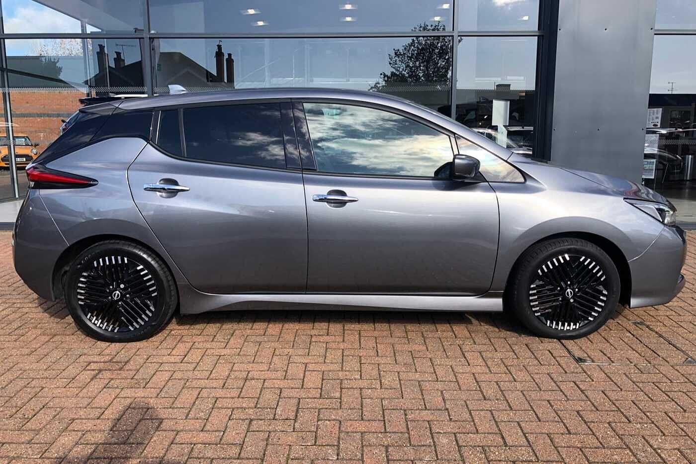 Used Nissan Leaf 2022 for sale - 76175169: Photo 2