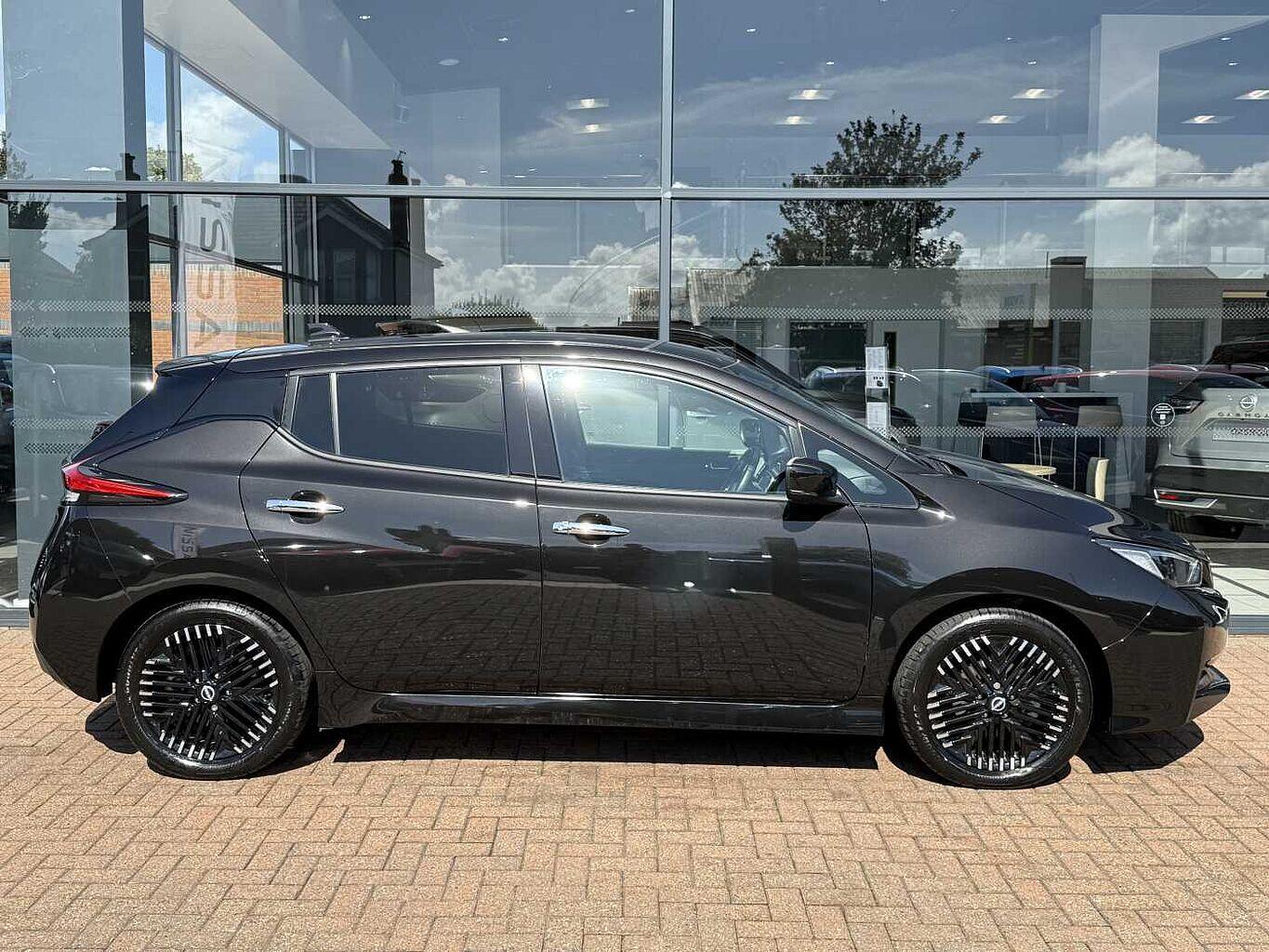 Used Nissan Leaf 2024 for sale - 76179477: Photo 11
