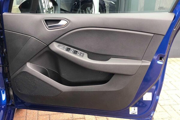 Used Renault Clio 2022 for sale - 76250942: Photo 26