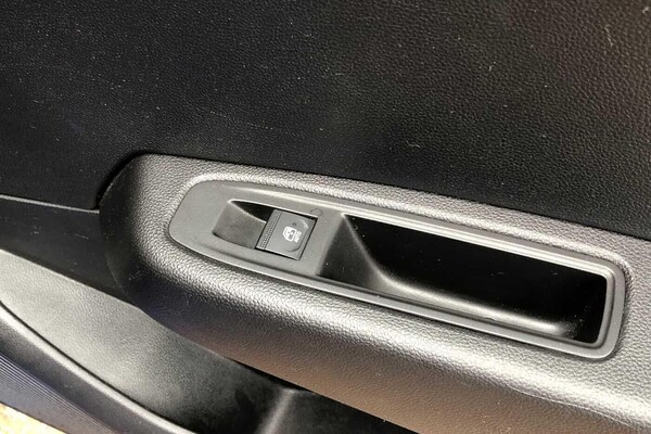 Used Renault Clio 2022 for sale - 76250942: Photo 39