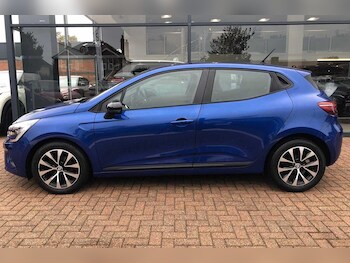 Used Renault Clio 2022 for sale - 76250942: Photo 3