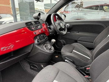 Used Abarth 595 2015 for sale - 76270473: Photo