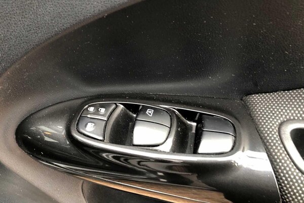 Used Nissan Juke 2018 for sale - 76307868: Photo 27