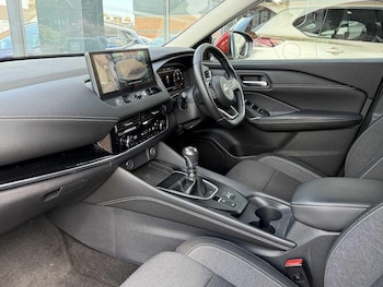 Used Nissan Qashqai 2022 for sale - 76179376: Photo 2