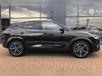 Used Nissan Qashqai 2021 for sale - 76175534: Photo 2