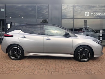 Used Nissan Leaf 2022 for sale - 76137910: Photo 3