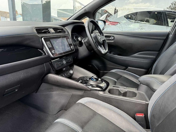 Used Nissan Leaf 2024 for sale - 75756078: Photo 2