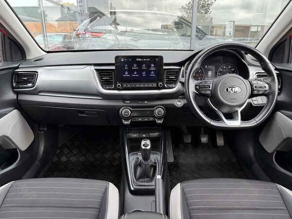 Used Kia Stonic 2021 for sale - 76270463: Photo 25