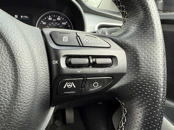 Used Kia Stonic 2021 for sale - 76270463: Photo 30